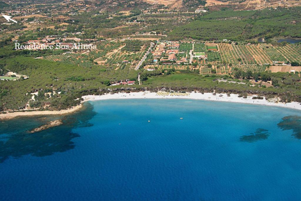 Residence Sos Alinos Cala Liberotto Exterior photo